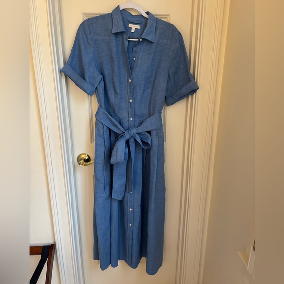 ANN MASHBURN Dresses & Skirts - Ann Mashburn Shirtwaist Dress in Blue Linen
Size M